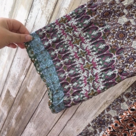 Flying Tomato Mixed Print Blouse - Picture 3 of 5